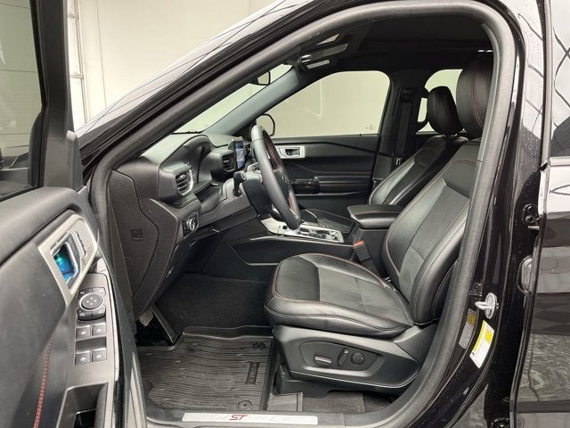 2024 Ford Explorer ST-Line