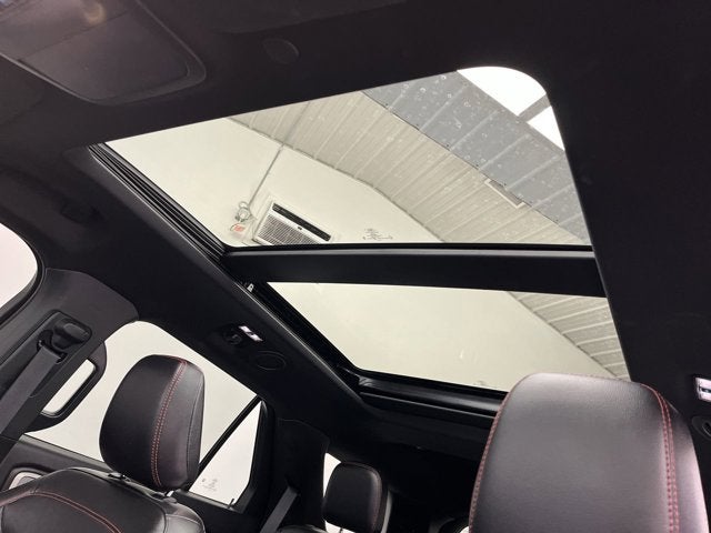 2024 Ford Explorer ST-Line