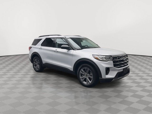 2026 Ford Explorer Active with 200A Pkg
