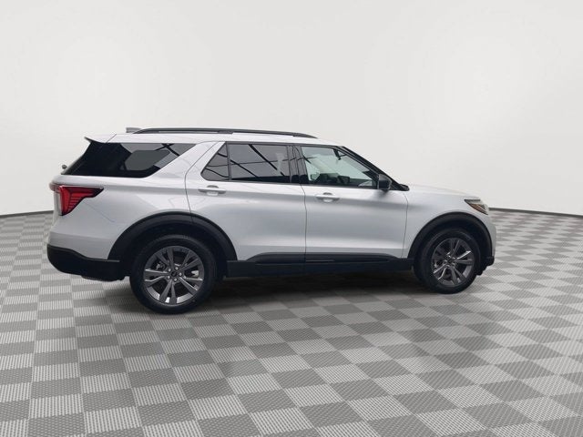 2026 Ford Explorer Active with 200A Pkg