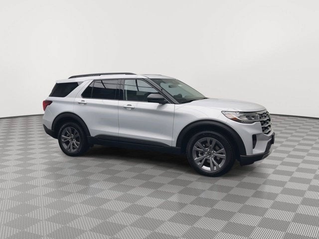 2026 Ford Explorer Active with 200A Pkg