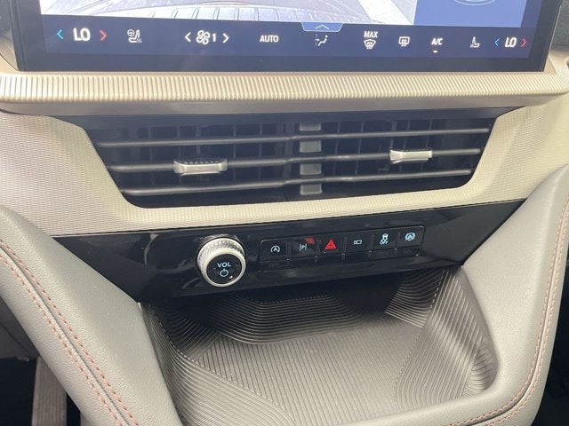 2027 Ford Explorer Active with 100A Pkg
