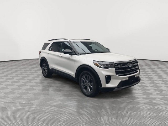 2027 Ford Explorer Active with 100A Pkg