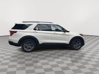2027 Ford Explorer Active with 100A Pkg