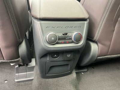 2027 Ford Explorer Platinum
