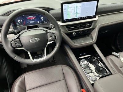2025 Ford Explorer Platinum