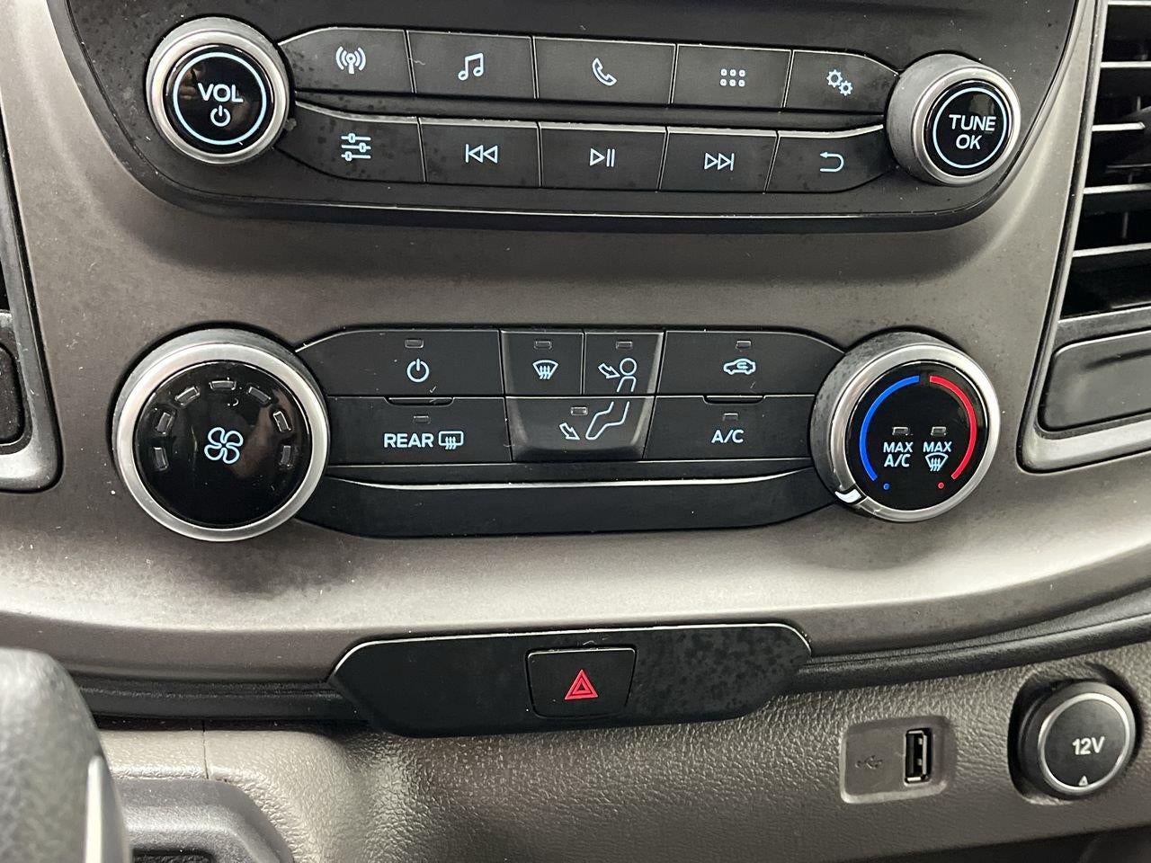 2020 Ford Transit Passenger Wagon XLT