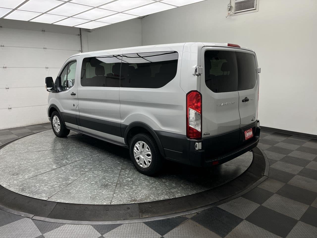 2020 Ford Transit Passenger Wagon XLT
