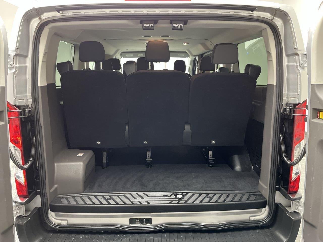 2020 Ford Transit Passenger Wagon XLT