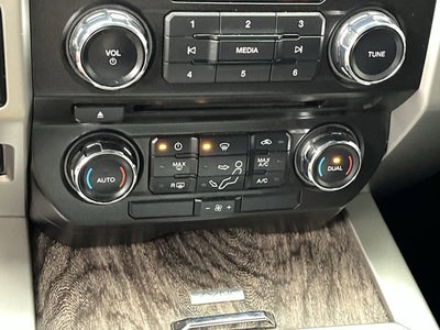 2017 Ford Super Duty F-250 SRW Lariat