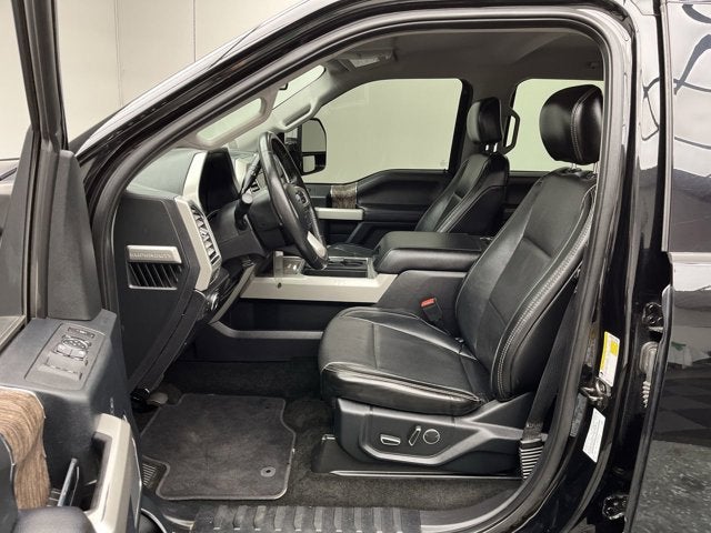 2017 Ford Super Duty F-250 SRW Lariat