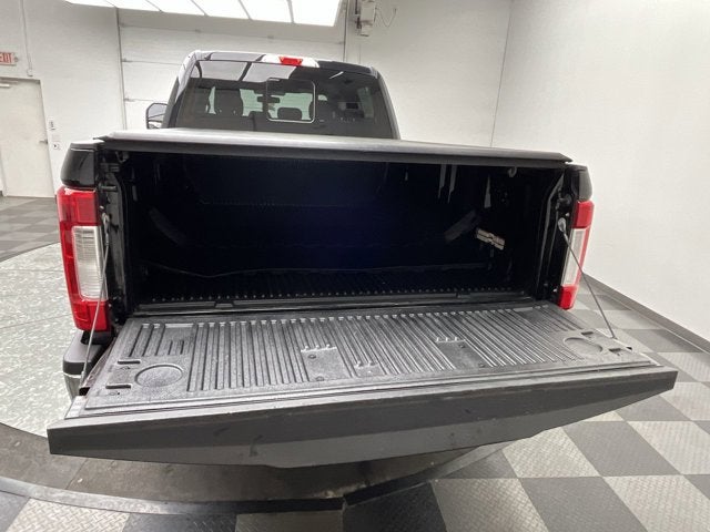 2017 Ford Super Duty F-250 SRW Lariat