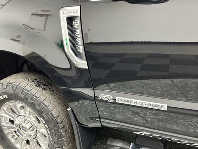 2017 Ford Super Duty F-250 SRW Lariat