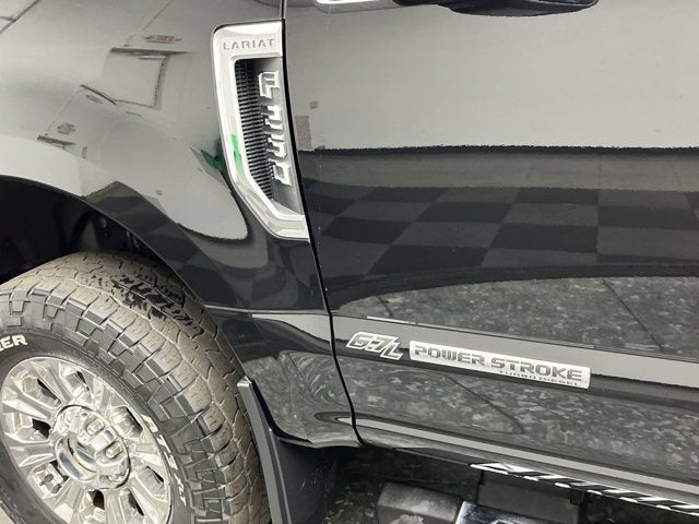 2017 Ford Super Duty F-250 SRW Lariat