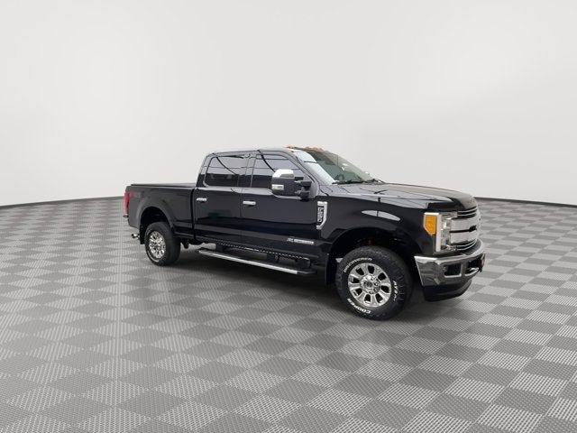2017 Ford Super Duty F-250 SRW Lariat
