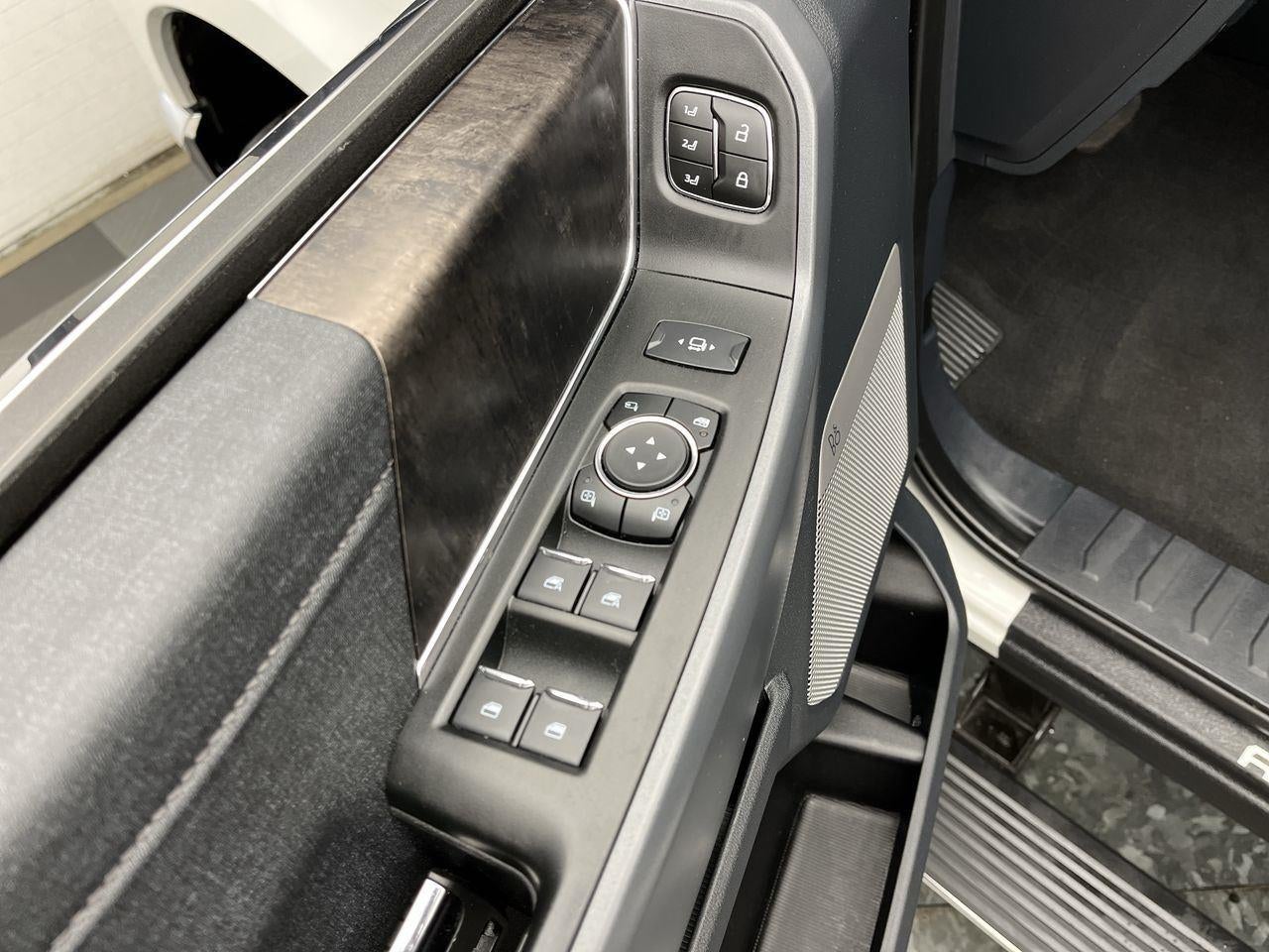 2023 Ford Super Duty F-250 Lariat