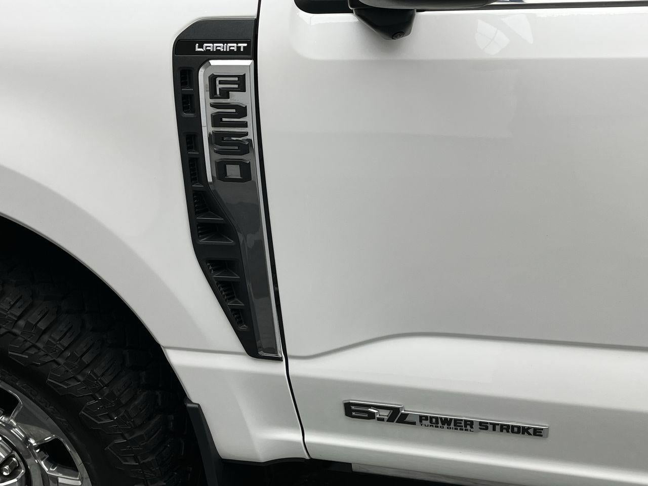 2023 Ford Super Duty F-250 Lariat