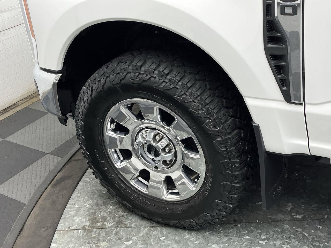 2023 Ford Super Duty F-250 Lariat
