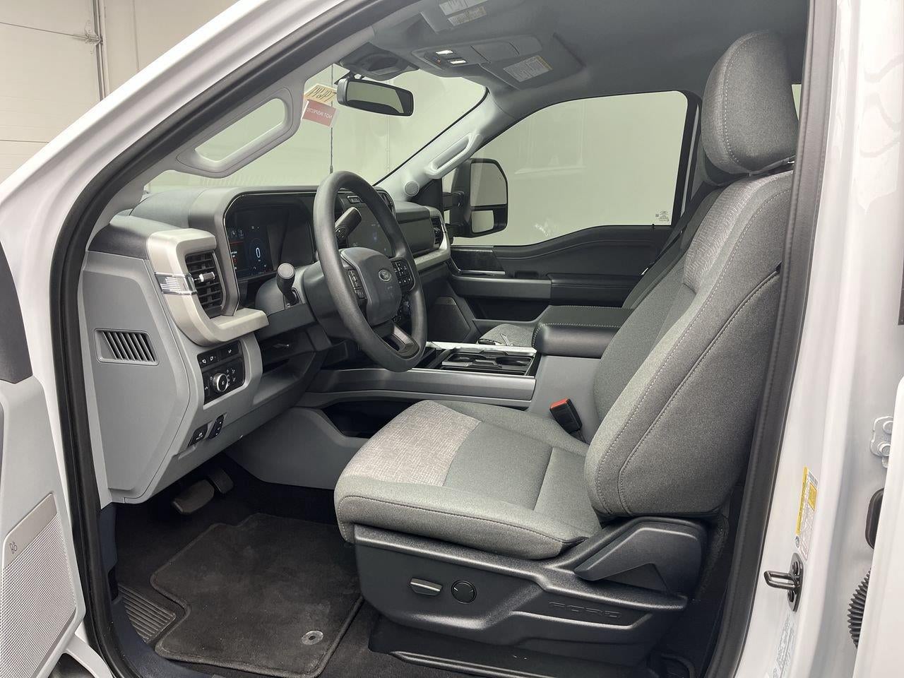 2024 Ford Super Duty F-250 XLT