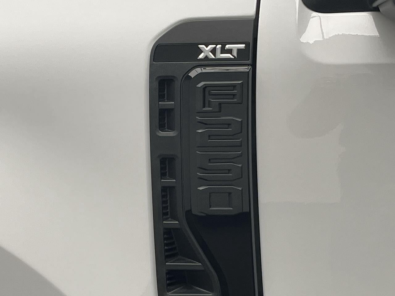 2024 Ford Super Duty F-250 XLT