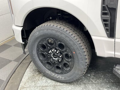 2025 Ford F-350 LARIAT