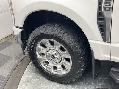 2023 Ford Super Duty F-350 SRW LARIAT