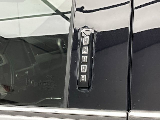 2022 Ford Super Duty F-350 SRW Platinum