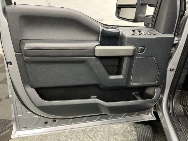 2022 Ford Super Duty F-350 SRW Platinum