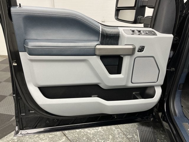 2022 Ford Super Duty F-350 SRW Limited