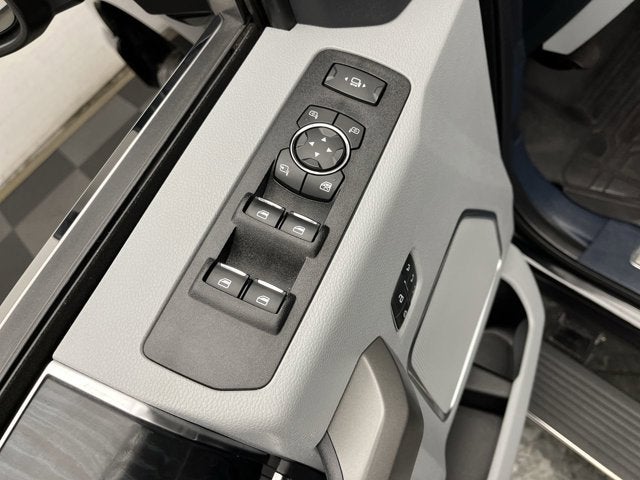 2022 Ford Super Duty F-350 SRW Limited