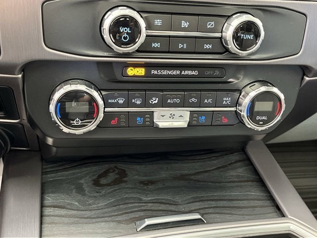 2022 Ford Super Duty F-350 SRW Limited