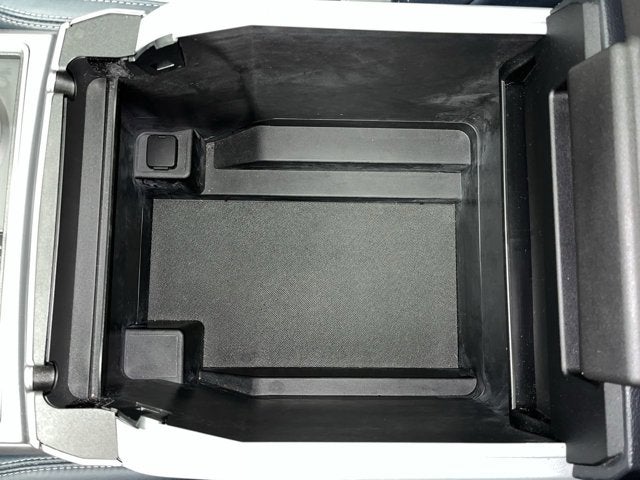 2022 Ford Super Duty F-350 SRW Limited