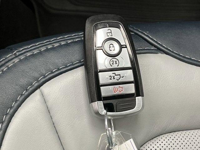 2022 Ford Super Duty F-350 SRW Limited