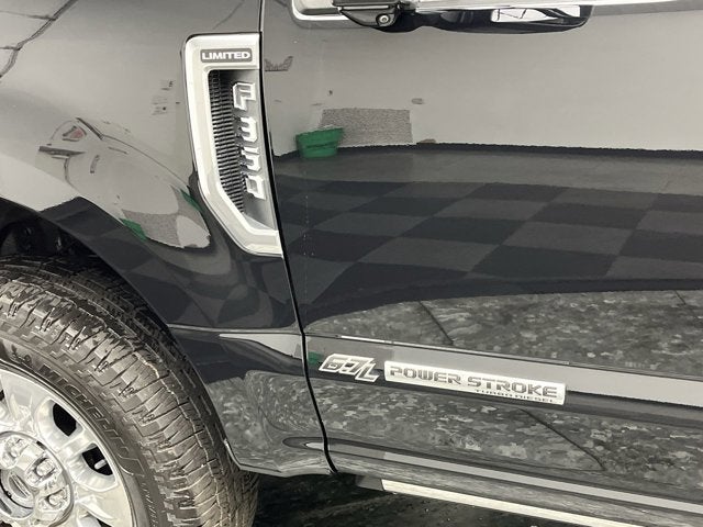 2022 Ford Super Duty F-350 SRW Limited