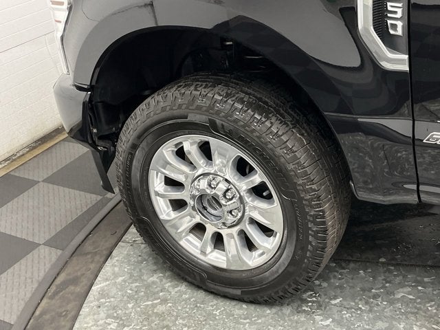 2022 Ford Super Duty F-350 SRW Limited