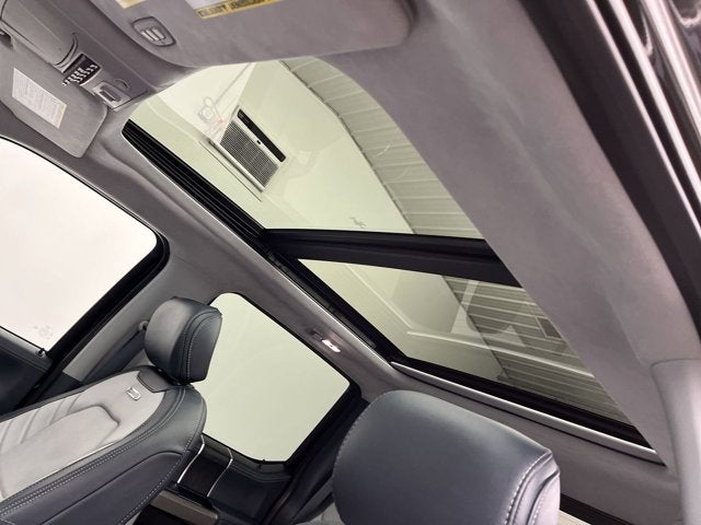 2022 Ford Super Duty F-350 SRW Limited