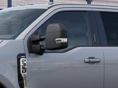 2027 Ford F-350 Super Duty DRW XLT