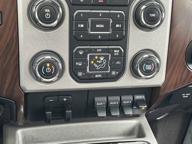 2016 Ford F-450 LARIAT