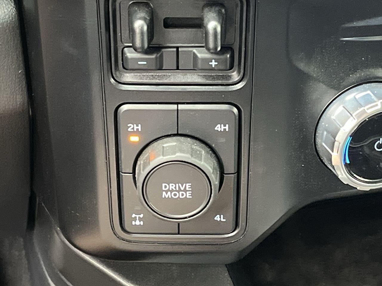 2023 Ford Super Duty F-350 Lariat