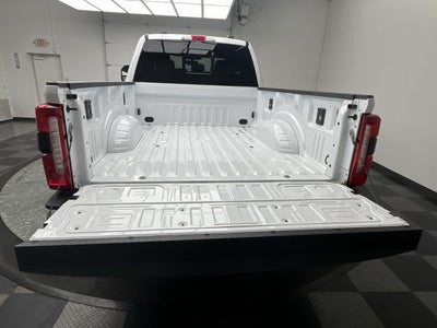 2023 Ford Super Duty F-350 Lariat