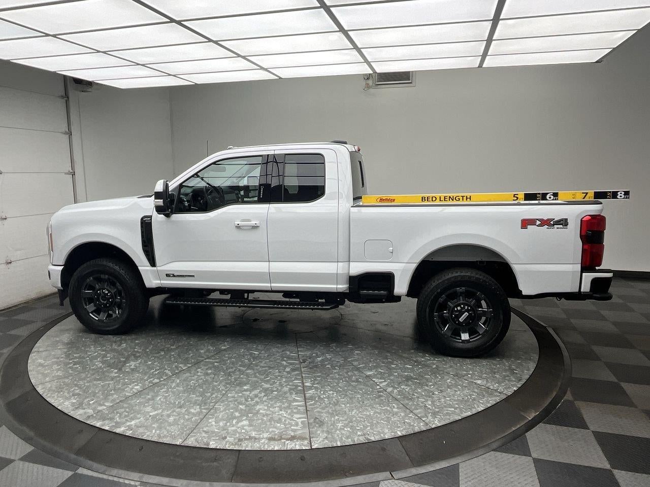 2023 Ford Super Duty F-350 Lariat