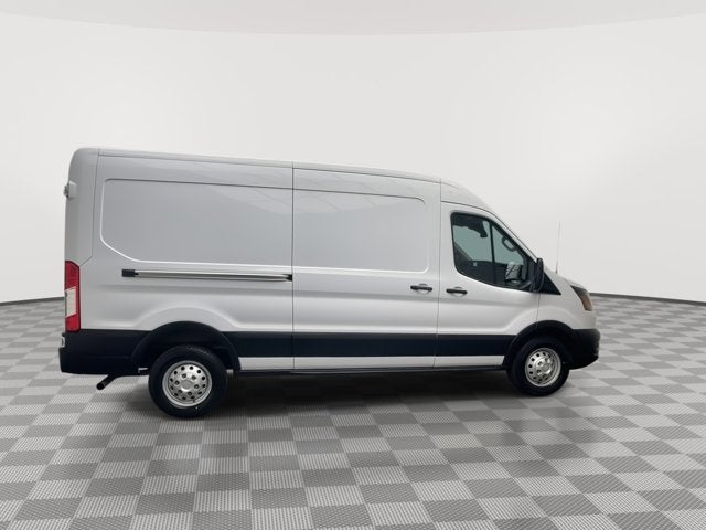 2023 Ford Transit Cargo Van T-250 130" Med Rf 9070 GVWR AWD