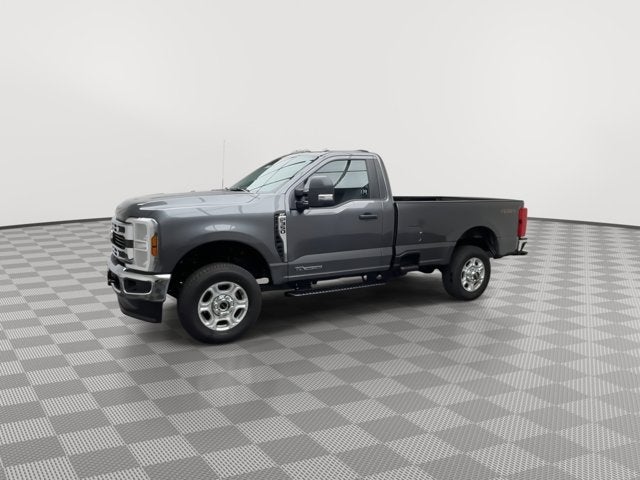 2026 Ford F-350 XLT