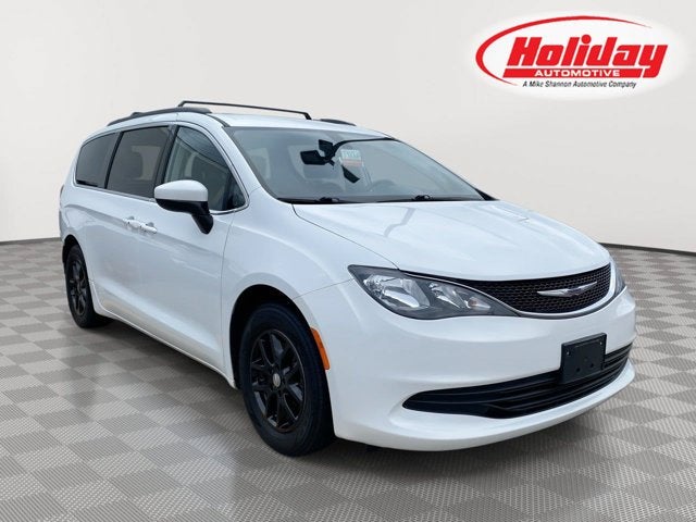 2020 Chrysler Voyager LXI