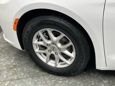 2023 Chrysler Pacifica Touring