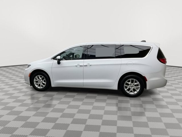 2023 Chrysler Pacifica Touring