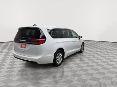 2023 Chrysler Pacifica Touring