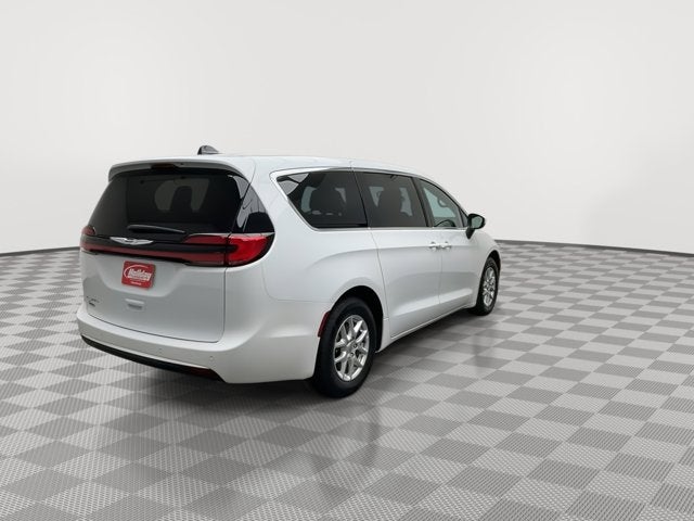 2023 Chrysler Pacifica Touring