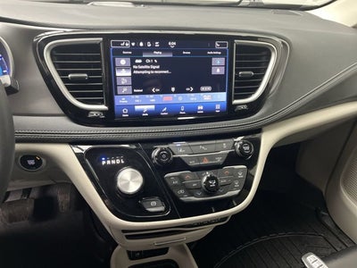 2023 Chrysler Pacifica Hybrid Hybrid Touring L