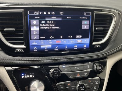 2023 Chrysler Pacifica Hybrid Hybrid Touring L